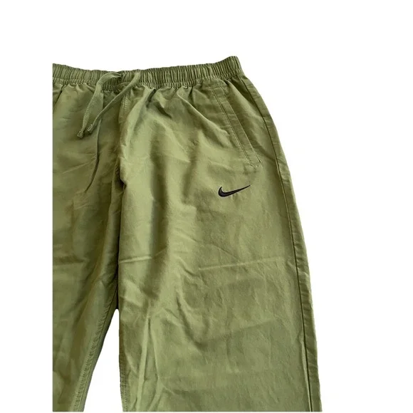 Nike Men's Woven Training Pants 934592-385 XL Cargo Khaki Olive Green LW Joggers - Picture 5 of 12